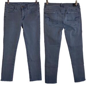 AEO Denim Super Super Stretch Crop Jegging Medium Blue Wash Raw Hem Mid Rise 8